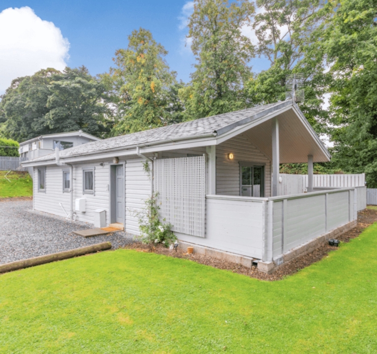 Drummmohr Holiday Park Lodge 768x721
