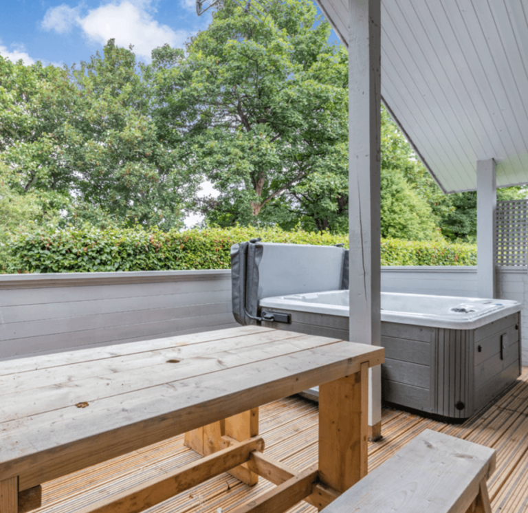 Drummohr Lodge Hot Tub 1 768x746